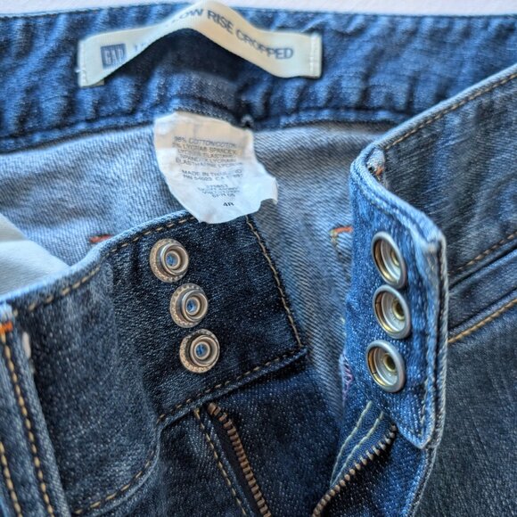 Vintage Gap Ultra Low-Rise Cropped Stretch 4R Denim Jean Cotton Button Capri - Picture 11 of 11